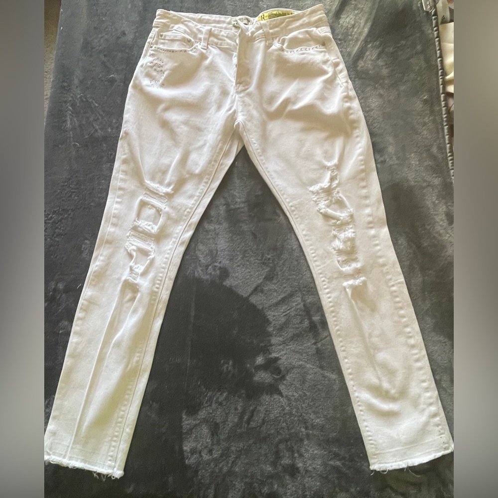 White Distressed Jeans “INDIGO REIN” skinny.

NEW NEVER WORN
STRETCHY